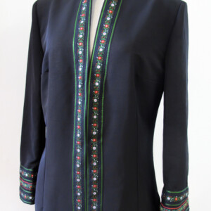 Manteau crée pour lectures de contes, A. Noble Burnand