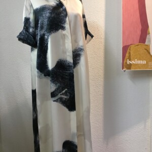 Robe chemisier en soie, tissu unique pour "Issima"